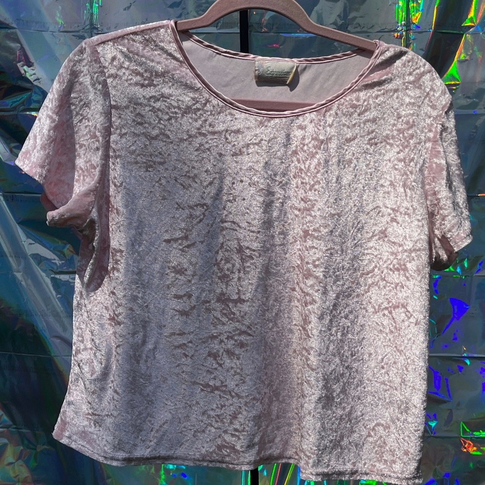 Ships Free Vintage expressions crushed velvet baby pink mid crop top  medium